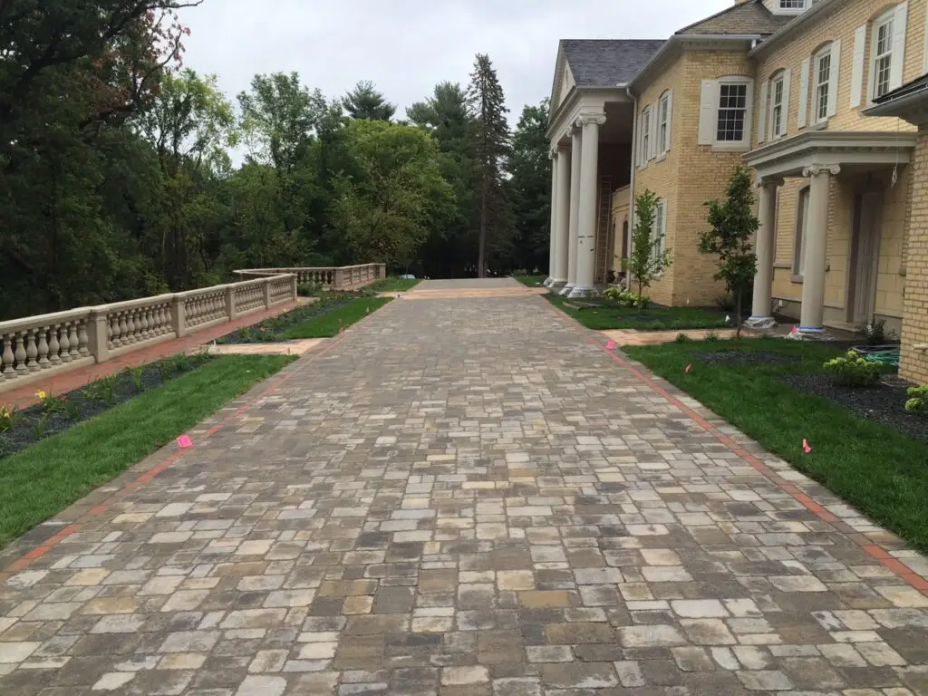 Paver Driveways vs concrete